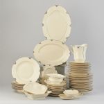 564770 Dinner set